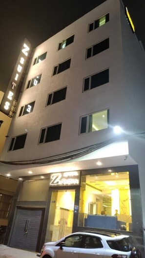 Front of property - Hotel Bonito- Delhi IGI Airport (New Delhi)