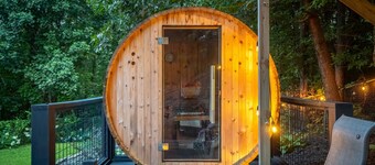 Sauna-Hot Tub-Arcades-Outdoor Theater-Sleeps 14!