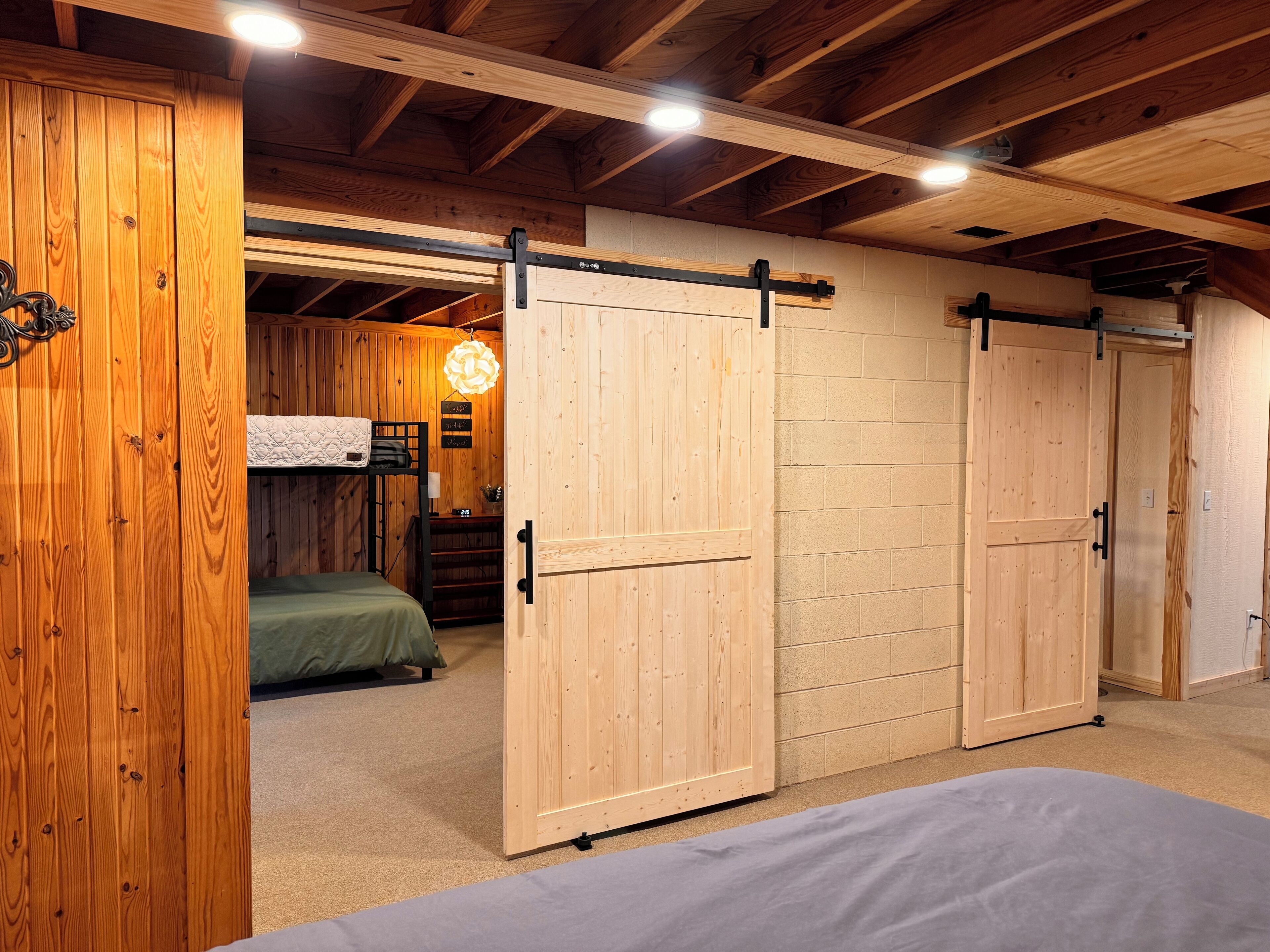 4 bedrooms, iron/ironing board, travel crib, free WiFi