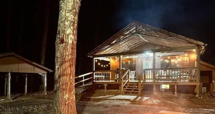 The perfect country-living cabin located in the Ozark National Forest. Dover, AR