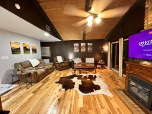 Smart TV, video games