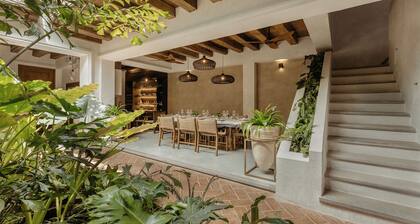 Lux Colonial house in Cartagena. - Signature cuisine - Concierge