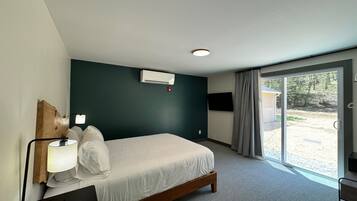 Suite Deluxe, vista a la montaña | 1 habitación, ropa de cama de alta calidad y camas con pillow-top