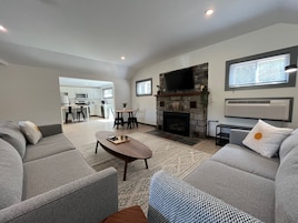 Premium Apartment, 2 Bedrooms, Fireplace, Mountain View | Living area | 55-inch Smart TV with digital channels, Netflix, Hulu