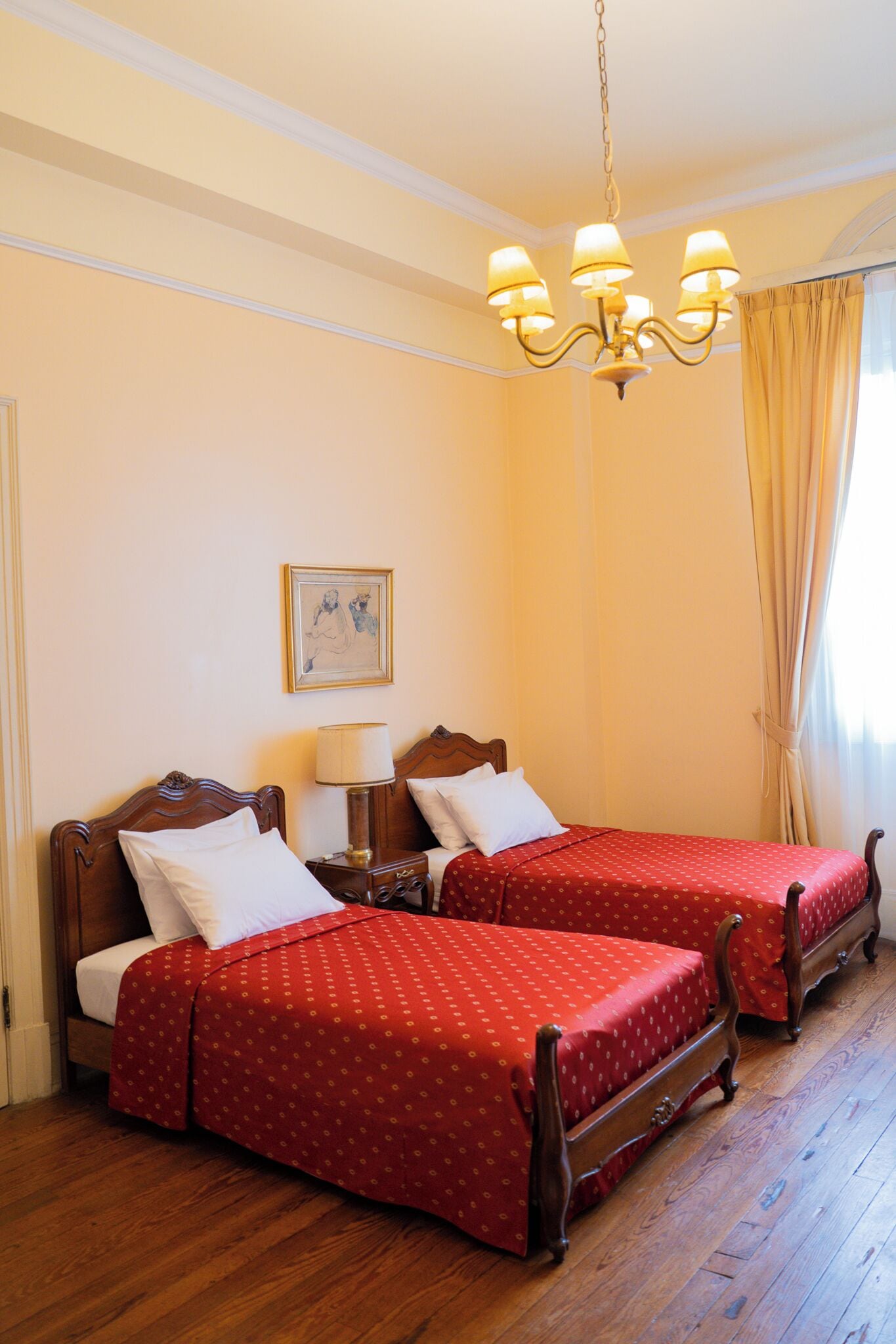 Individually decorated, individually furnished, free WiFi