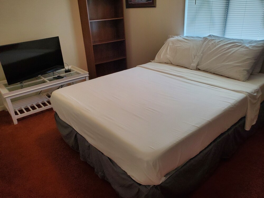 4Br/4Ba Extended Stay near Tyndall AFB 2X SidebySide Townhomes