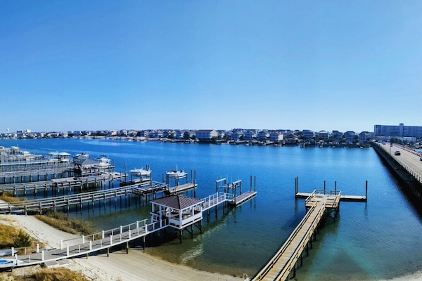 Dock