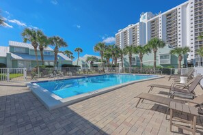 Udendørs pool, opvarmet pool