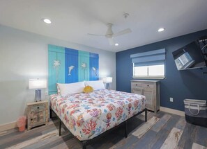 3 bedrooms, iron/ironing board, travel crib, free WiFi