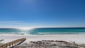 On the beach - Crystal Sands 311B - Beachfront Free Beach Service (Destin)