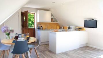 Fridge, microwave, oven, dishwasher