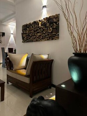 Villa, 2 Bedrooms, Smoking, Private Pool | Interior - Villa Luxury Virginia With Pool and Garden (Gonapinuwala)