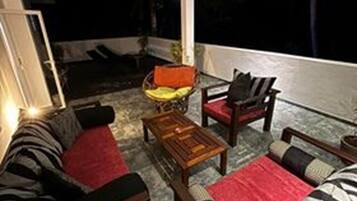 Villa, 2 Schlafzimmer, Raucher, eigener Pool | Terrasse/Patio