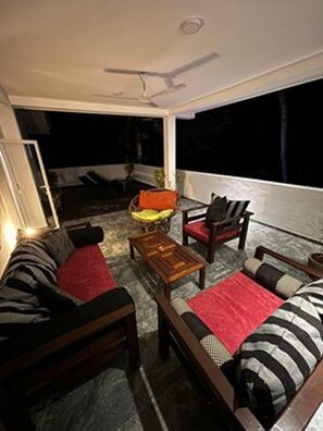 Villa, 2 Schlafzimmer, Raucher, eigener Pool | Terrasse/Patio