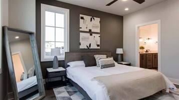 4 Schlafzimmer, Bügeleisen/Bügelbrett, Reisekinderbett, WLAN