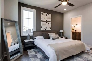 4 soverom, strykejern/-brett, reiseseng for barn og wi-fi