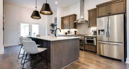 West End Oasis • Skyline Views • New Build