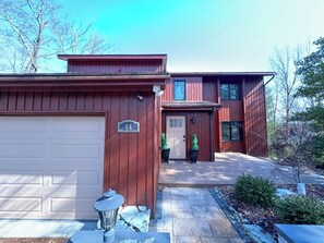 Exterior - Serenity at Lake Joseph | Lakefront•Hot Tub•Ski (Forestburgh)