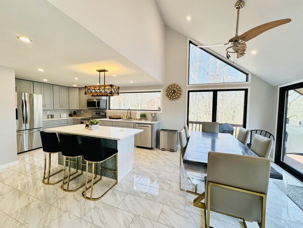 Dining - Serenity at Lake Joseph | Lakefront•Hot Tub•Ski (Forestburgh)