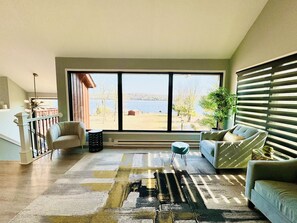 Interior - Serenity at Lake Joseph | Lakefront•Hot Tub•Ski (Forestburgh)