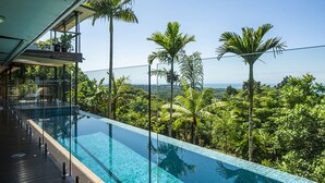 Pool - Stu’s Lookout - Stunning Views (Wongaling Beach)