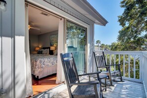 House (2 Bedrooms) | Interior - 36 Lagoon Villa by Avantstay Fishing Dock, Views (Isle of Palms)