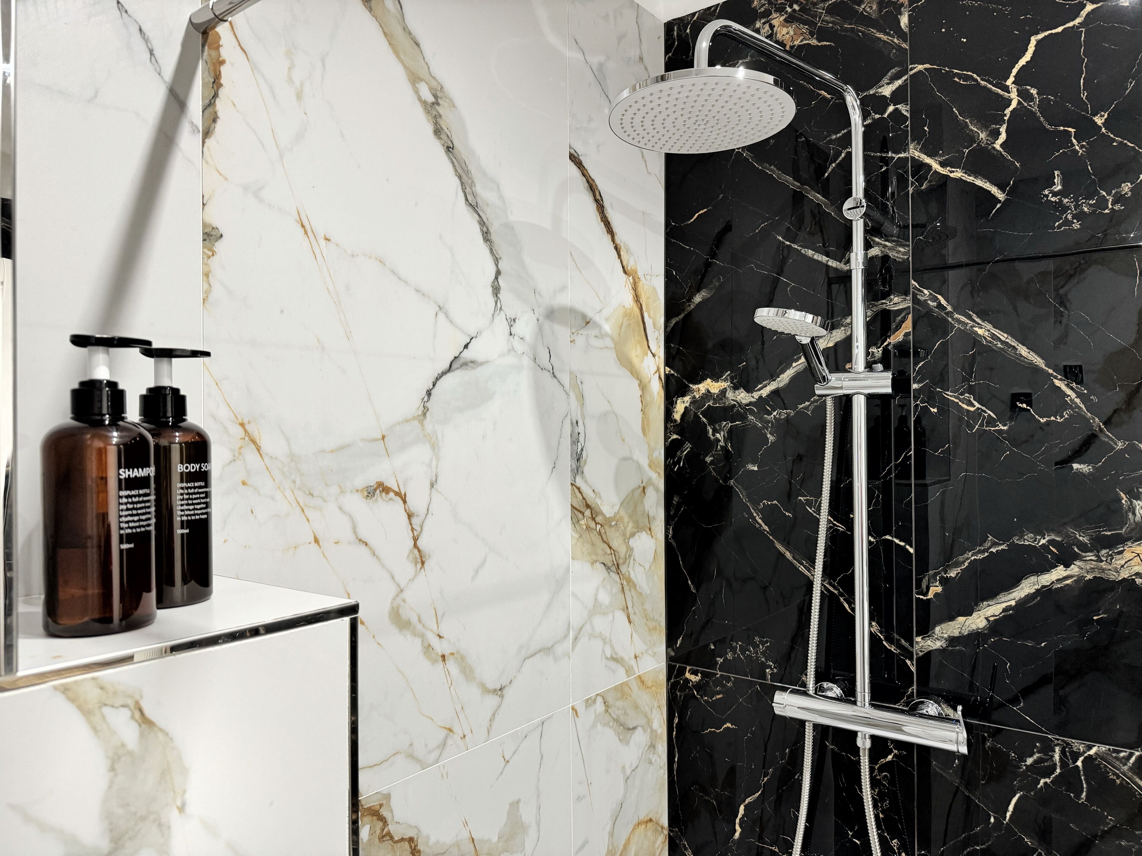 Dusche, Haartrockner, Bidet, Handtücher