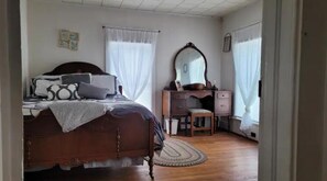 4 quartos, Wi-Fi de cortesia, roupa de cama