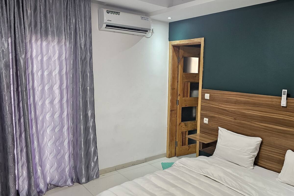 In-room safe, desk, laptop workspace, blackout drapes
