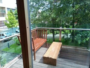 Property grounds - Lovely 2 bedroom condo in exclusive development. (Dublin)