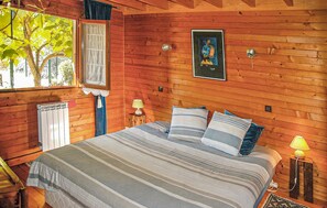 2 quartos, berço de viagem, Wi-Fi de cortesia, roupa de cama