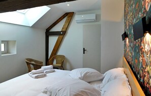 5 soverom, reiseseng for barn, wi-fi (inkludert) og sengetøy