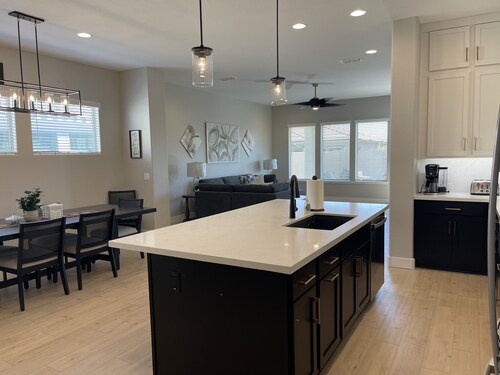 Absolutely stunning new home in Litchfield Park, close to Verrado area!!!
