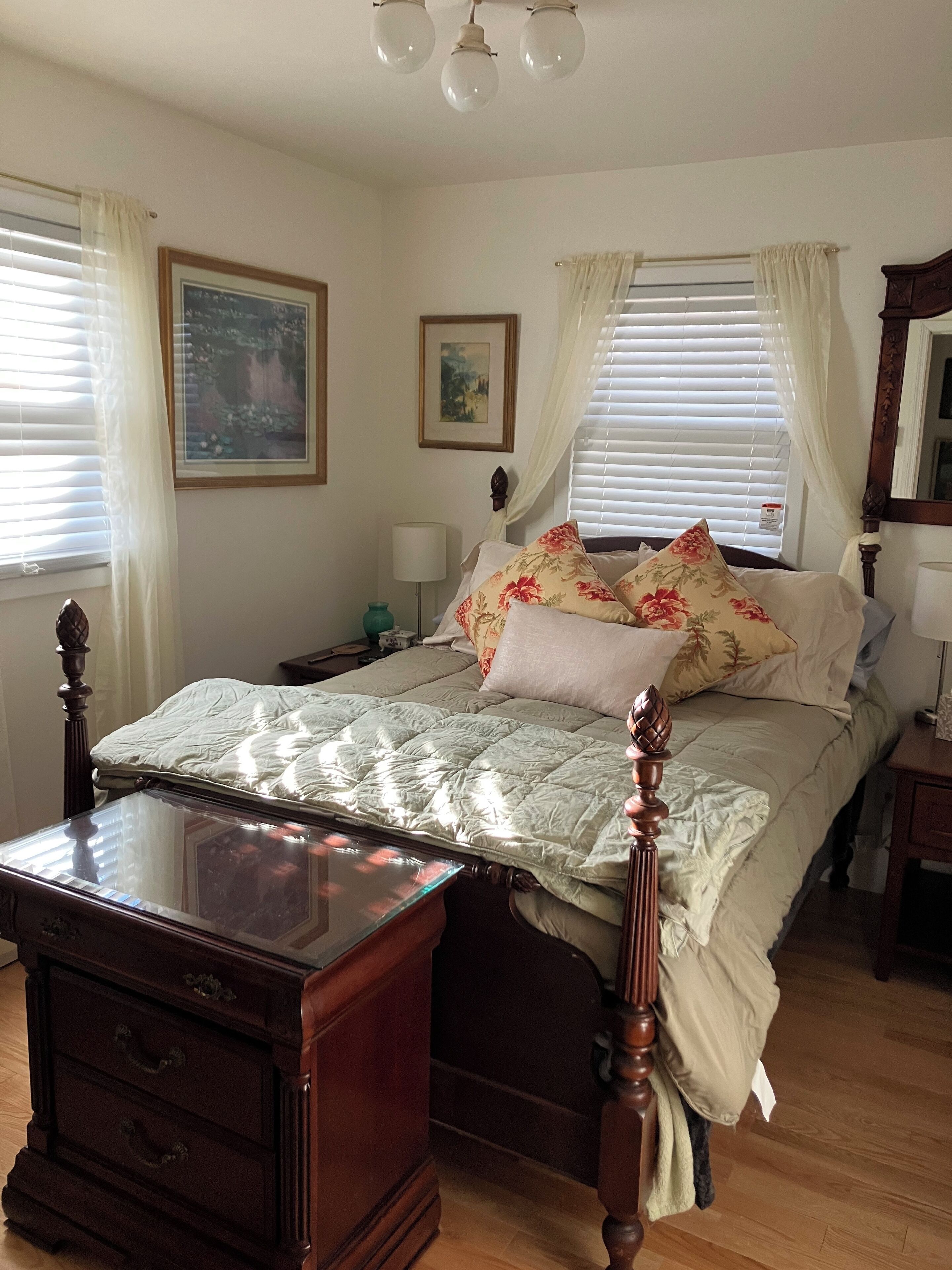 2 bedrooms, iron/ironing board, free WiFi, bed sheets