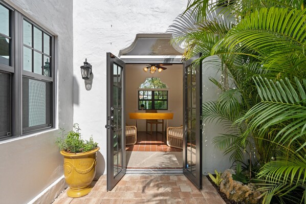 Casa, varias camas (Casa Michaeline Vacation Home) | Exterior