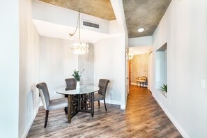 Appartamento, letti multipli (The Edge) | Ristoranti