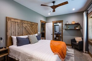 2 sovrum, skrivbord, strykjärn/strykbräda och wi-fi