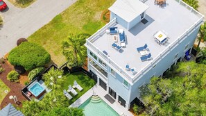 House (6 Bedrooms) | Interior