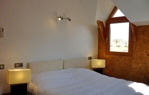 1 室のベッド�ルーム、旅行用ベビーベッド、WiFi (無料)、ベッドシーツ