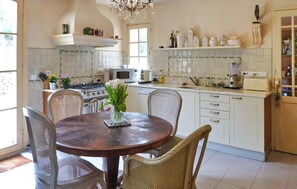 Kühlschrank, Ofen, Herdplatte, Geschirrspüler