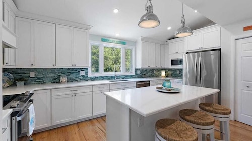 55 Pelican Bay by Avantstay Easy Beach Access, Shared Pool, Lagoon Fishing