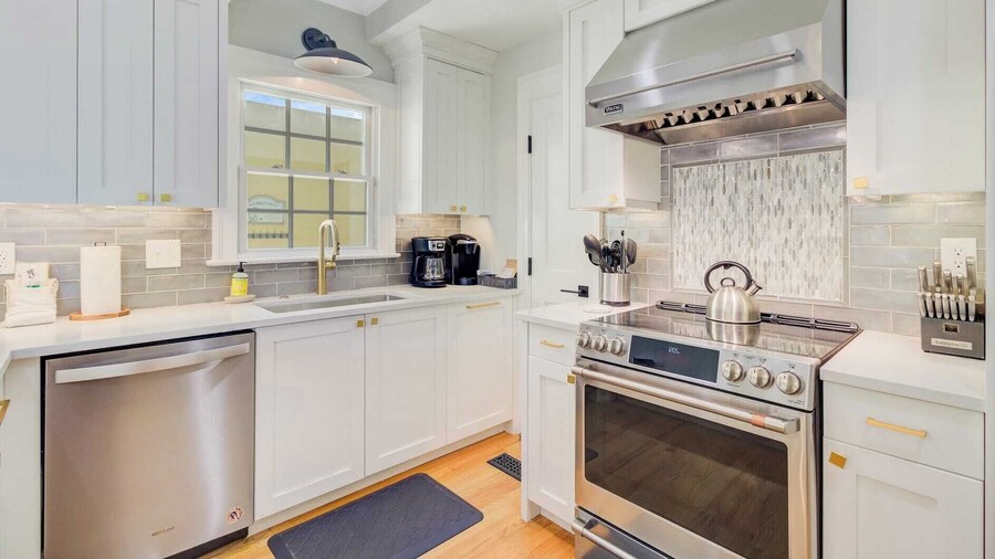 56 Grand Pavilion by Avantstay Oceanfront Deck + Views, Community Pool