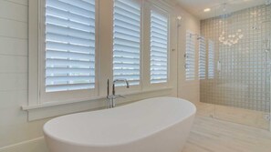 House (6 Bedrooms) | Interior - 710 Ocean Boulevard Avantstay Oceanfront, Private Pool + Rooftop Deck (Isle of Palms)