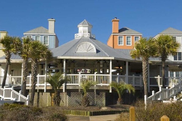 House (4 Bedrooms) | Interior - 73 Grand Pavilion by Avantstay Corner Lot, Porch (Isle of Palms)