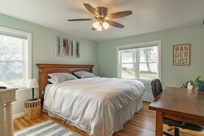 3 bedrooms, iron/ironing board, free WiFi, bed sheets