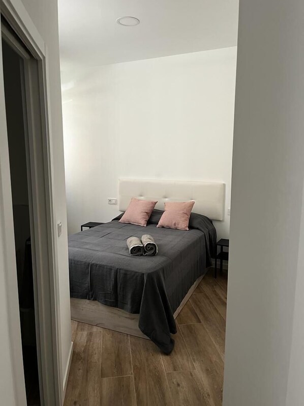 1 bedroom - One Bedroom Apartment (Madrid)