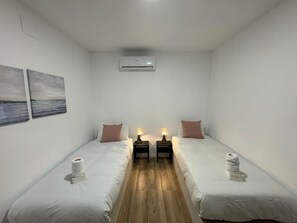 2 bedrooms