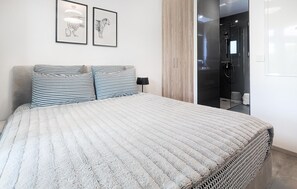 1 quarto, Wi-Fi de cortesia, roupa de cama