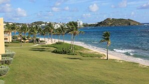 Beach - Happiness Comes in All Waves (Sint Maarten)