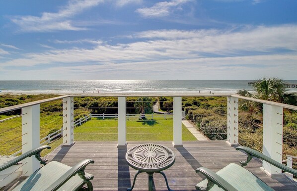 Property grounds - 5 Sand Dune by Avantstay Oceanfront Amazing Views Large Yard (Isle of Palms)